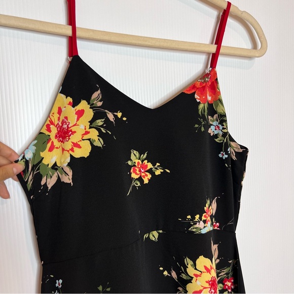 LULU'S Go Fleur a Twirl Black Floral Print Handkerchief Midi Dress. Size Small - Picture 6 of 11